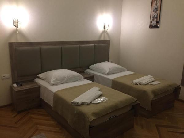 טביליסי Guest House Rafael מראה חיצוני תמונה